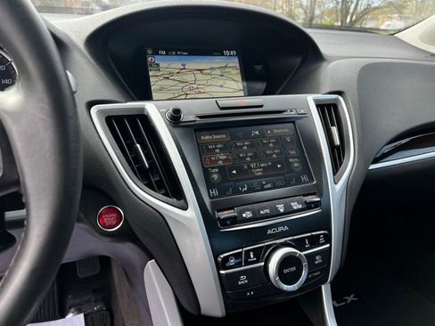 Used 2017 Acura TLX w/ Technology Package image 40