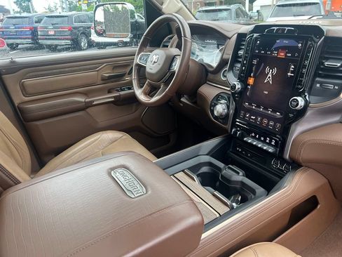 Used 2019 RAM 1500 Laramie Longhorn AWD/4WD image 31