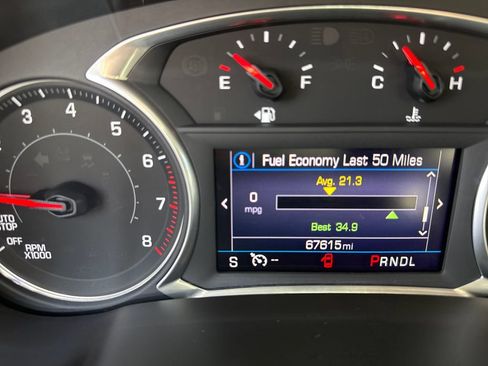 Used 2021 Chevrolet Blazer LT FWD image 18