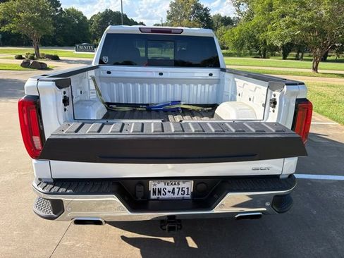 Used 2020 GMC Sierra 1500 SLT AWD/4WD image 9