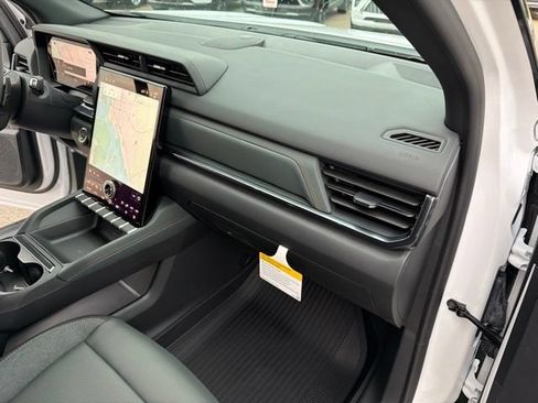 New 2026 GMC Terrain AT4 w/ Convenience Package III AWD/4WD image 30
