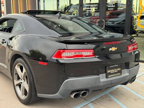 Used 2015 Chevrolet Camaro SS w/ Commemorative Special Edition RWD image 52