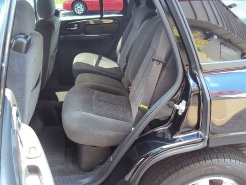 Used 2005 GMC Envoy SLE AWD/4WD image 8