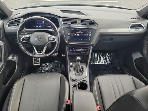 Used 2022 Volkswagen Tiguan SE R-Line AWD/4WD image 14