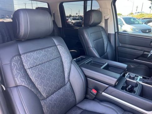 Used 2023 Toyota Tundra Limited w/ TRD Off-Road Package AWD/4WD image 27