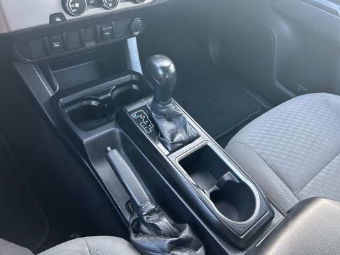 Used 2020 Toyota Tacoma SR image 26