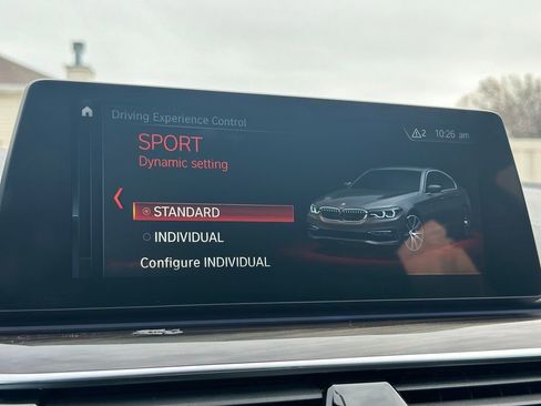 Used 2018 BMW 530e xDrive image 41