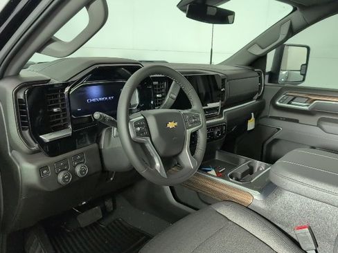 New 2026 Chevrolet Silverado 3500 LT image 8