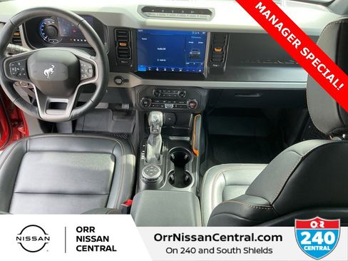 Used 2023 Ford Bronco Badlands image 16
