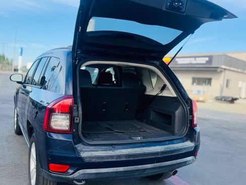 Used 2014 Jeep Compass Latitude AWD/4WD image 7