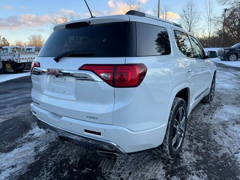 Used 2018 GMC Acadia Denali image 5