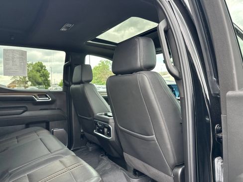 Used 2024 Chevrolet Silverado 1500 High Country w/ High Country Premium Package AWD/4WD image 32