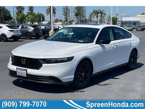 Certified 2025 Honda Accord SE image 1
