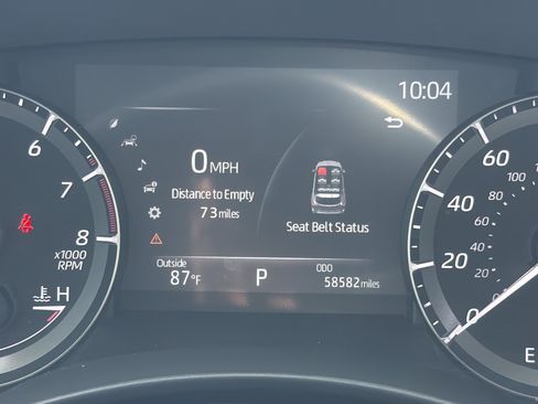 Used 2020 Toyota Highlander XLE FWD image 22