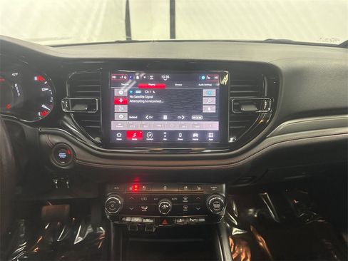 Used 2024 Dodge Durango GT image 31
