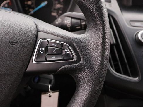 Used 2018 Ford Focus SE image 17