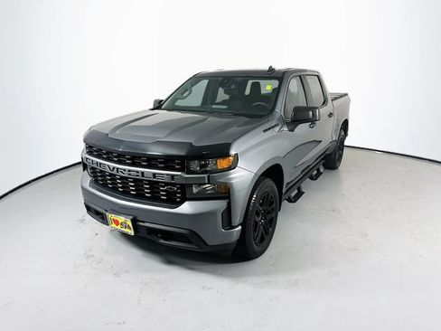 Used 2022 Chevrolet Silverado 1500 Custom w/ LPO, Blackout Package RWD image 5