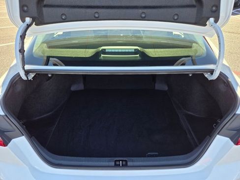 Used 2025 Toyota Camry LE image 7