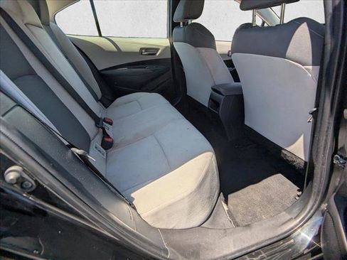 Used 2022 Toyota Corolla LE FWD image 18