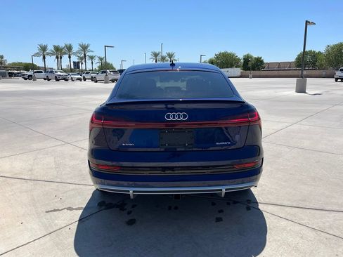 Used 2022 Audi e-tron Premium AWD/4WD image 9