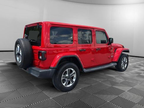 Used 2019 Jeep Wrangler Unlimited Sahara w/ Uconnect 4C Nav & Sound Group AWD/4WD image 4