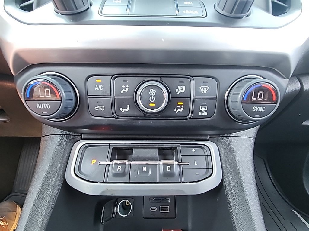 Used 2023 GMC Acadia SLT AWD/4WD image 16