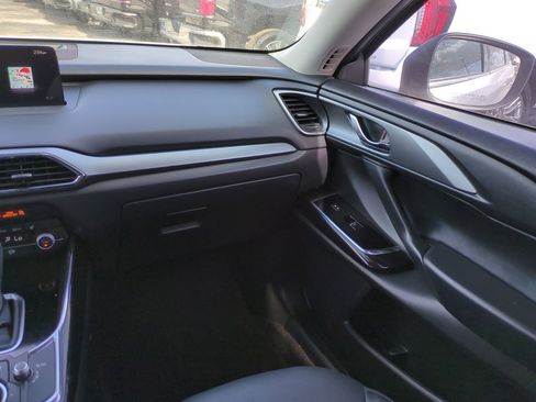 Used 2021 MAZDA CX-9 Touring image 16