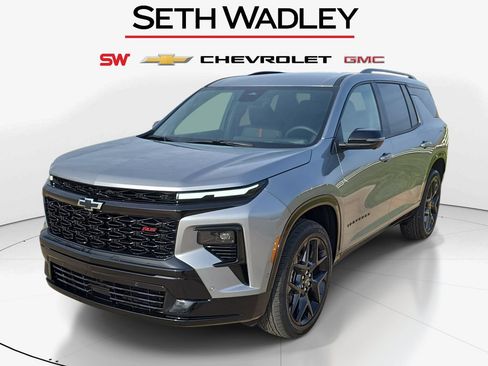 New 2026 Chevrolet Traverse RS w/ LPO, Floor Liner Package AWD/4WD image 3