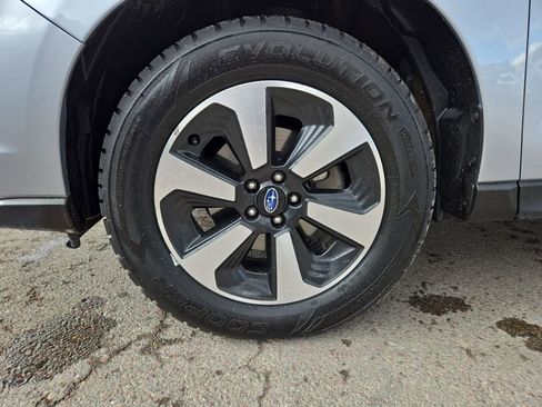 Used 2017 Subaru Forester 2.5i Limited w/ Popular Package #2 image 10