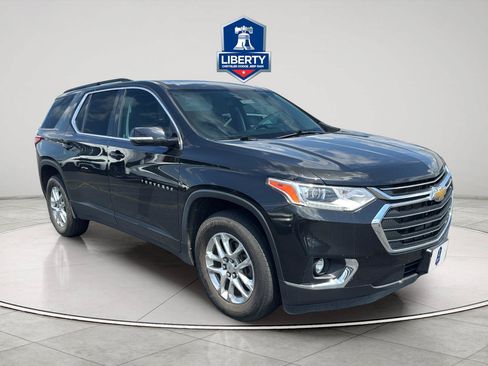 Used 2020 Chevrolet Traverse LT FWD image 16