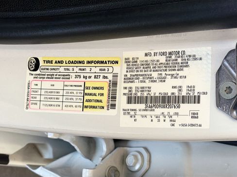 Used 2019 Ford Fusion Titanium AWD/4WD image 12