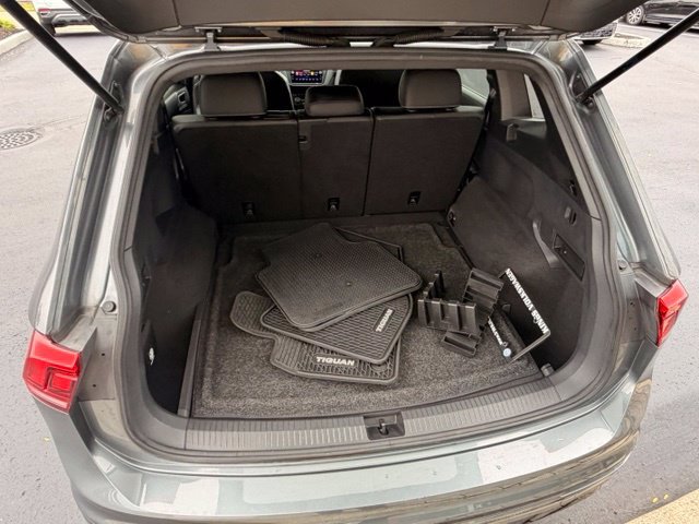 Certified 2021 Volkswagen Tiguan SE R-Line AWD/4WD image 13