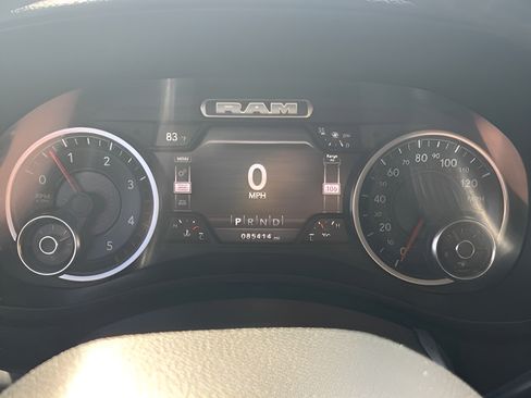 Used 2022 RAM 2500 Laramie AWD/4WD image 19