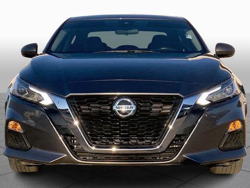 Used 2022 Nissan Altima 2.5 SV w/ SV Premium Package image 3