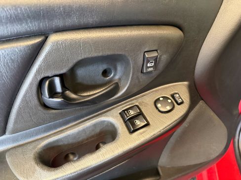 Used 2001 Chevrolet Monte Carlo SS FWD image 9