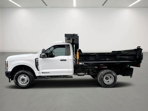 Used 2024 Ford F350 XL image 3