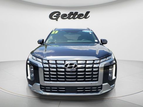 Used 2023 Hyundai Palisade Calligraphy FWD image 2