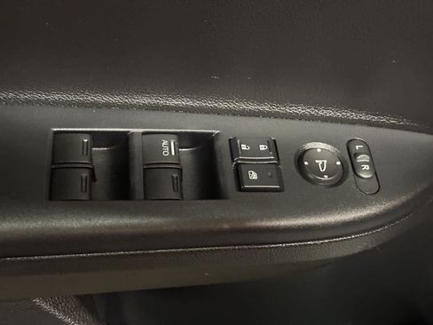 Used 2017 Honda Accord Sport Special Edition image 13