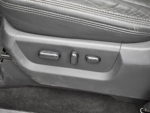 Used 2015 Ford F350 Platinum w/ Platinum Package image 12