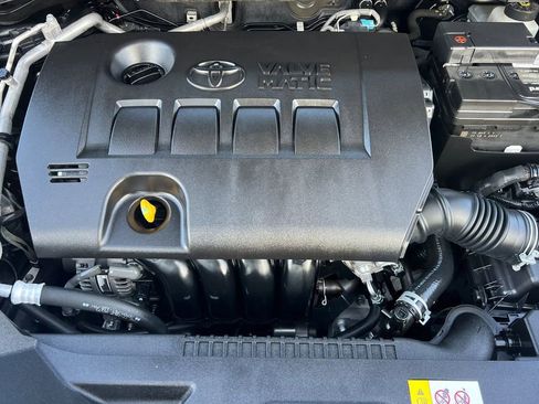 Used 2020 Toyota C-HR XLE image 20