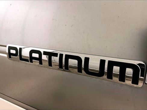 Used 2013 Ford F150 Platinum image 14
