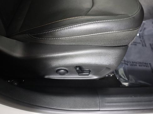 Used 2024 Jeep Compass Limited w/ Elite Group image 34