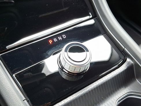 New 2025 Jeep Grand Cherokee Altitude image 9