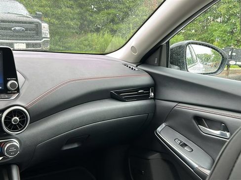 Used 2024 Nissan Sentra SR w/ SR Premium Package FWD image 27