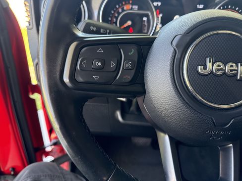 Used 2022 Jeep Wrangler Unlimited Sport AWD/4WD image 18