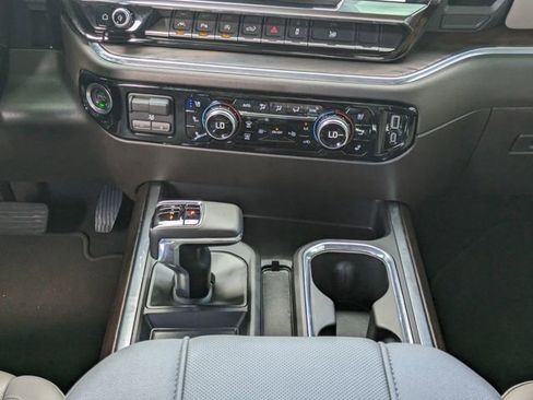 Used 2025 GMC Sierra 1500 SLT w/ SLT Premium Package image 20