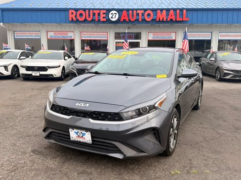 Used 2024 Kia Forte LXS FWD image 1