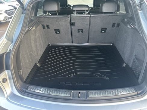 Used 2022 Porsche Macan image 21