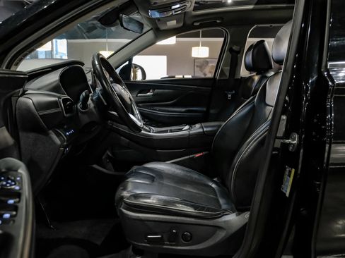 Used 2021 Hyundai Santa Fe SEL w/ Convenience + Premium Package AWD/4WD image 4