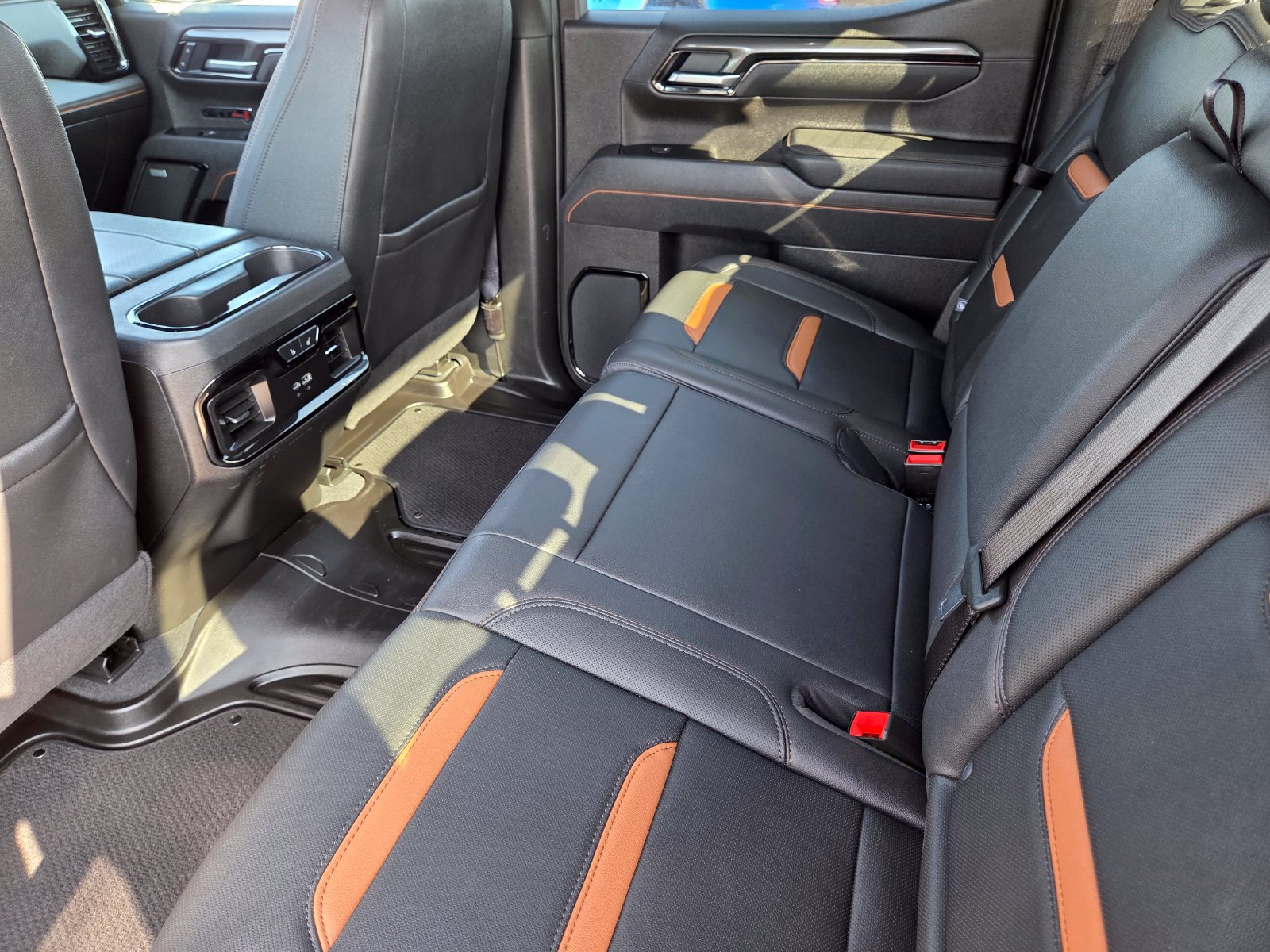 Used 2025 GMC Sierra 1500 AT4 AWD/4WD image 28